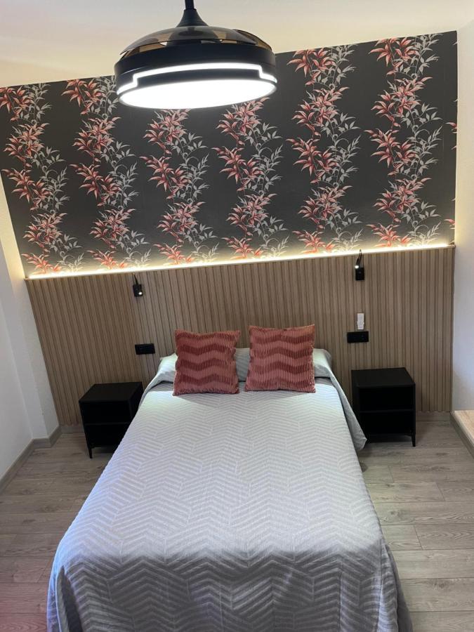 Hostal Calderon De La Barca Zalamea de la Serena エクステリア 写真