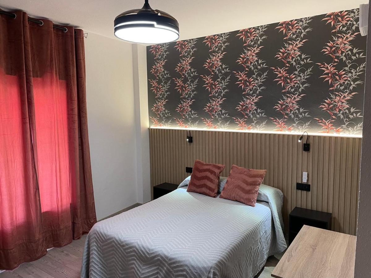 Hostal Calderon De La Barca Zalamea de la Serena エクステリア 写真